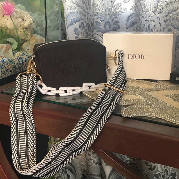 Dior cosmetics bag in to crossbody bag